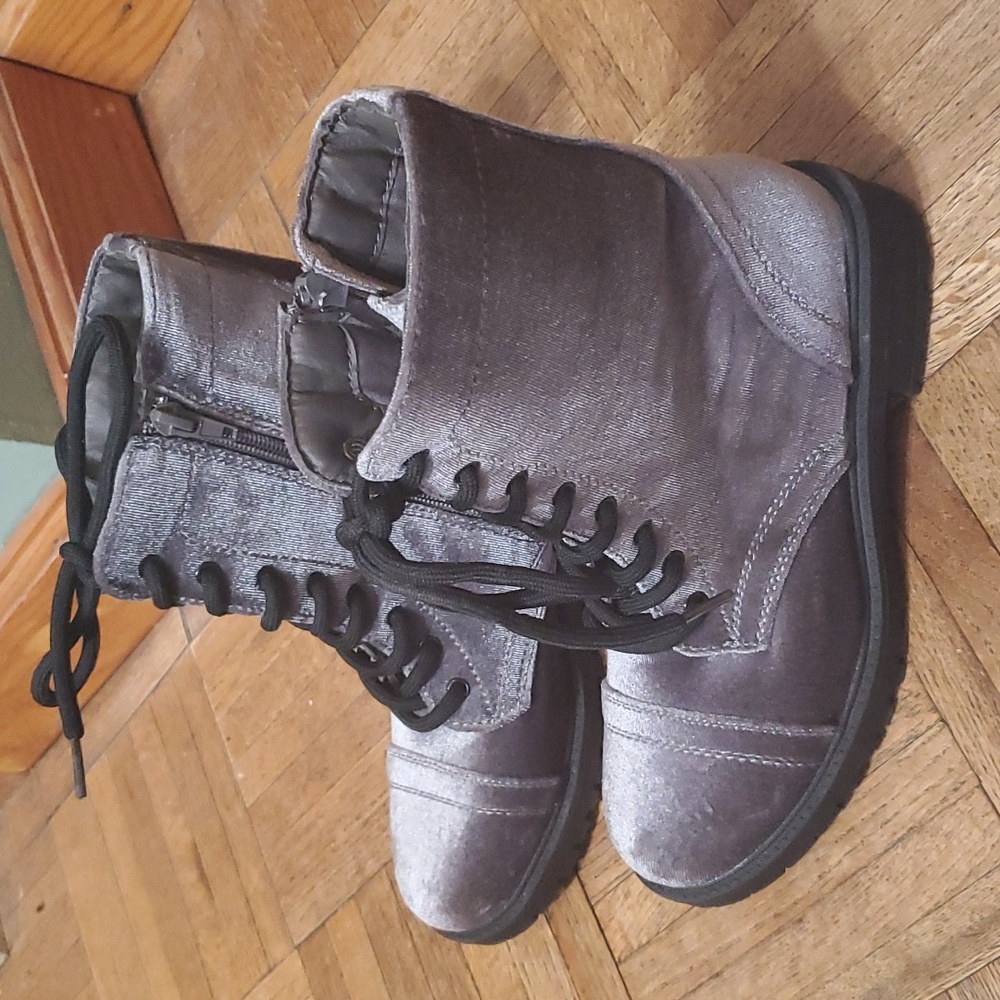 Madden Girl Silver Velvet Boots